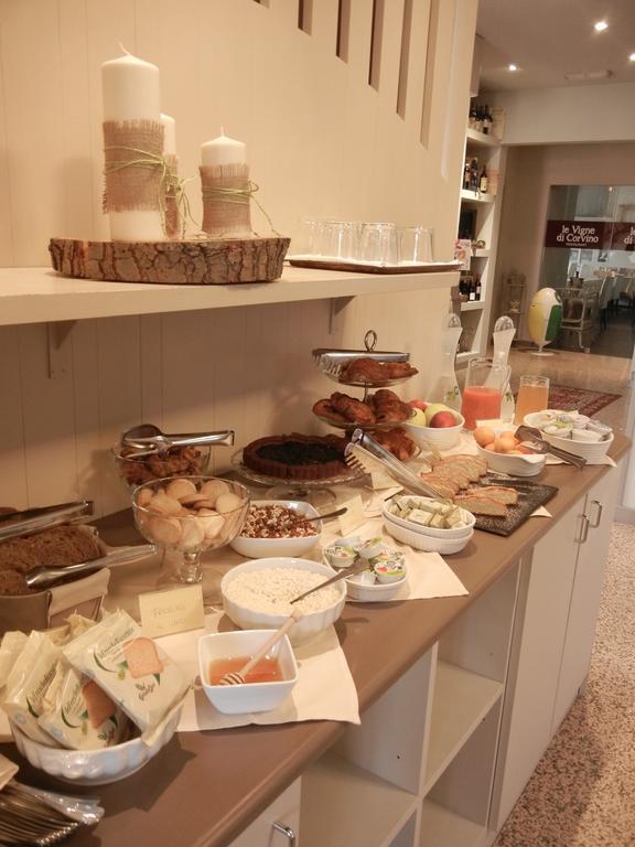 Hotel Le Vigne Di Corvino Casteggio Eksteriør bilde