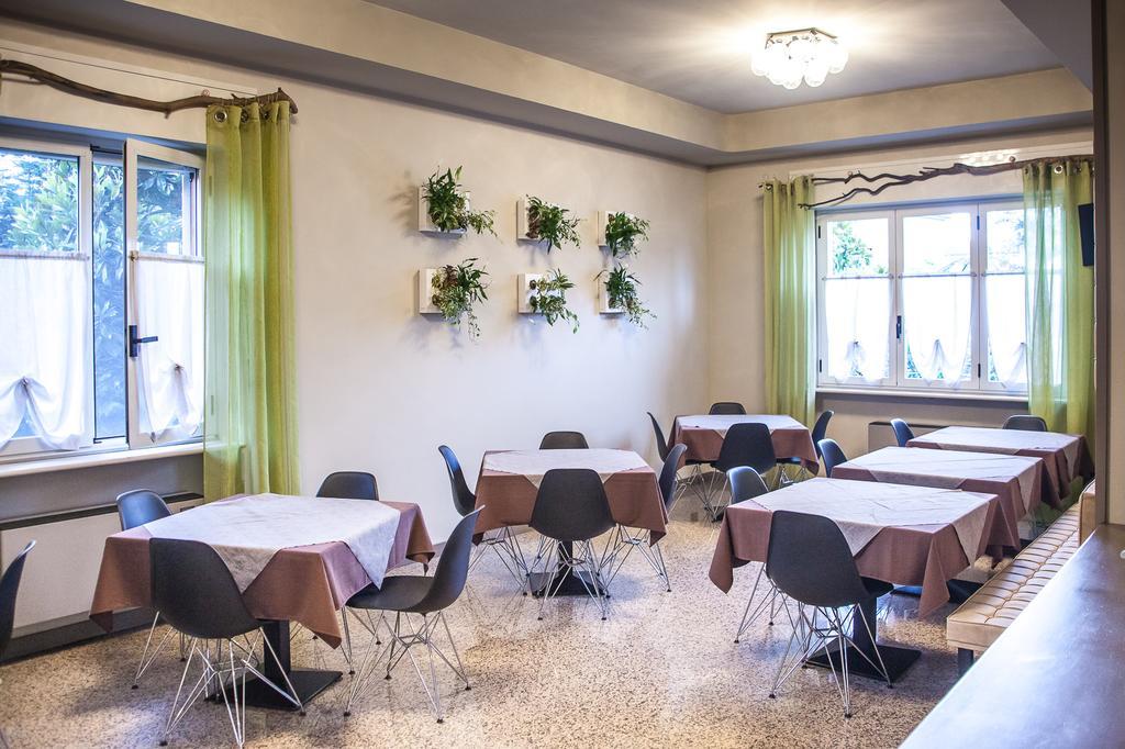 Hotel Le Vigne Di Corvino Casteggio Eksteriør bilde